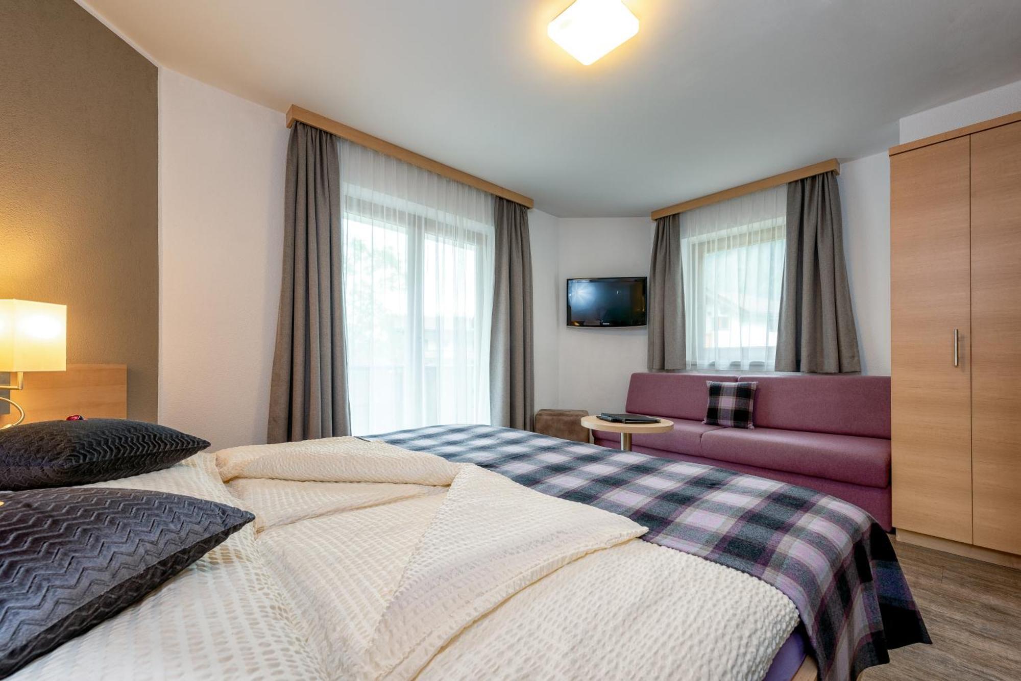 Alpenresort Thanner Mayrhofen Room photo