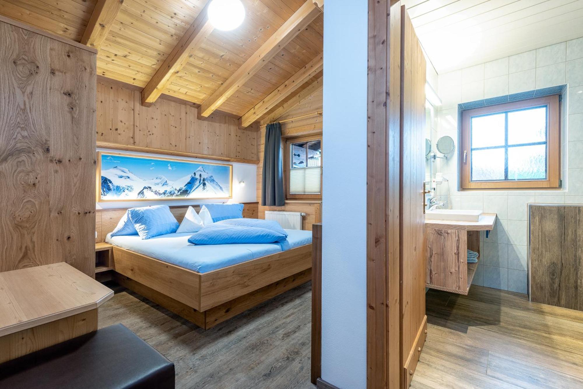 Alpenresort Thanner Mayrhofen Room photo