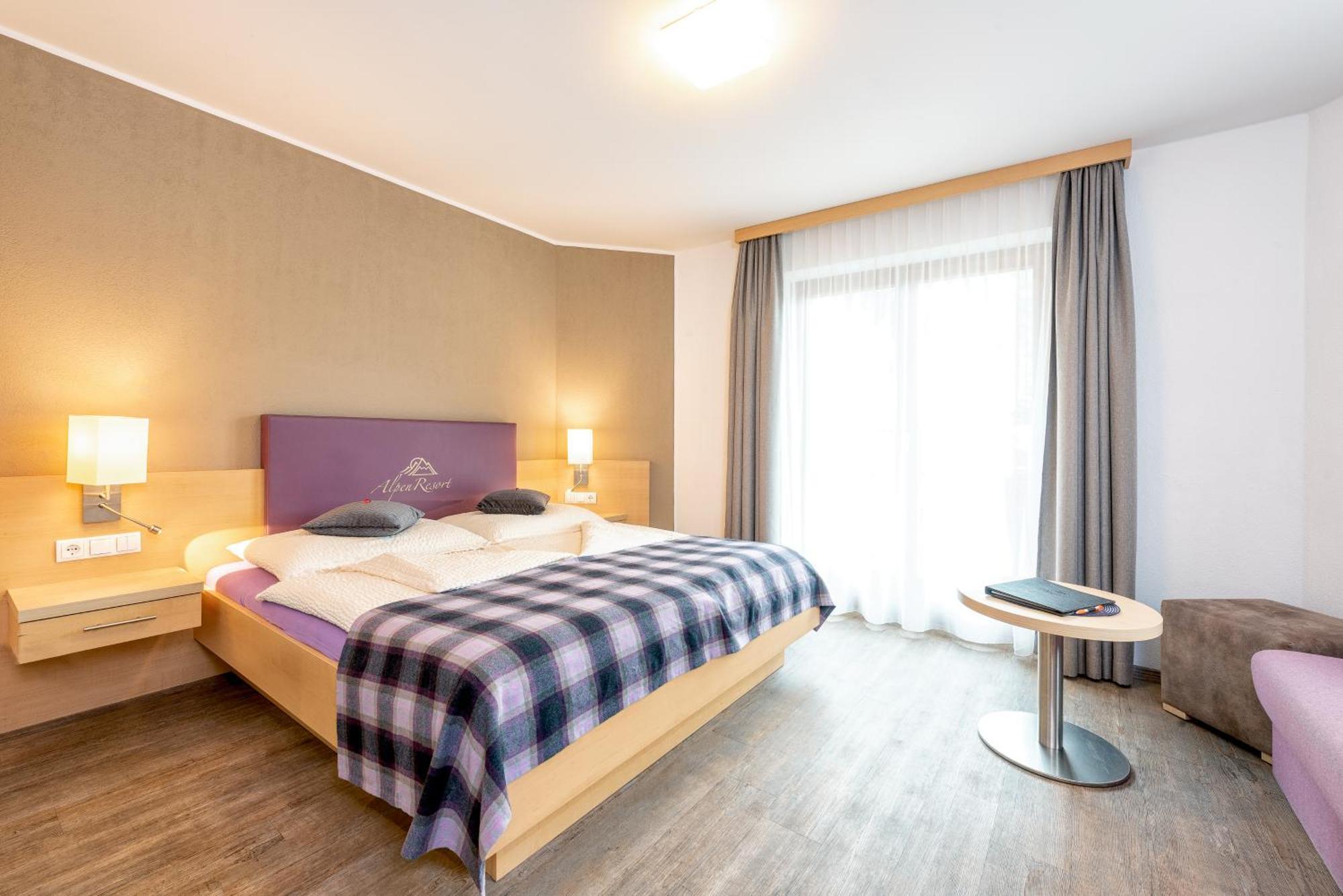 Alpenresort Thanner Mayrhofen Room photo