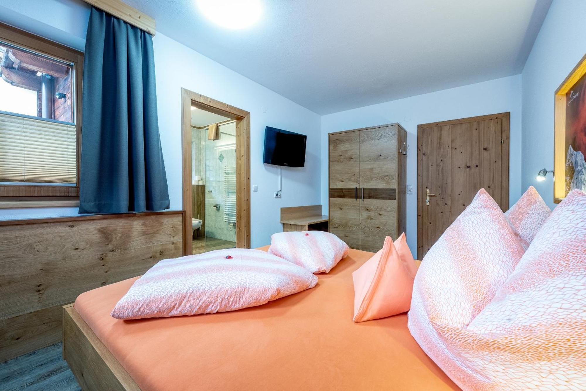 Alpenresort Thanner Mayrhofen Room photo