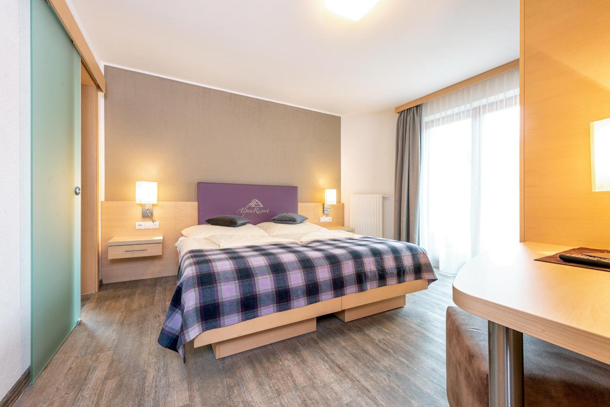 Alpenresort Thanner Mayrhofen Room photo